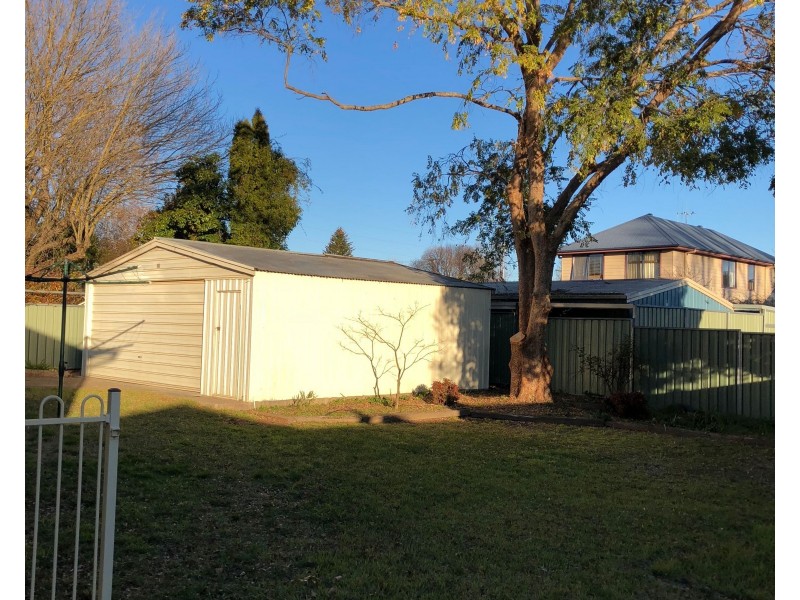 2 Cemar Avenue, Orange NSW 2800