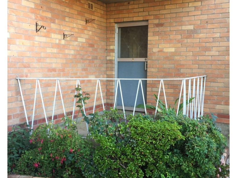 2/13 Torpy Street, Orange NSW 2800