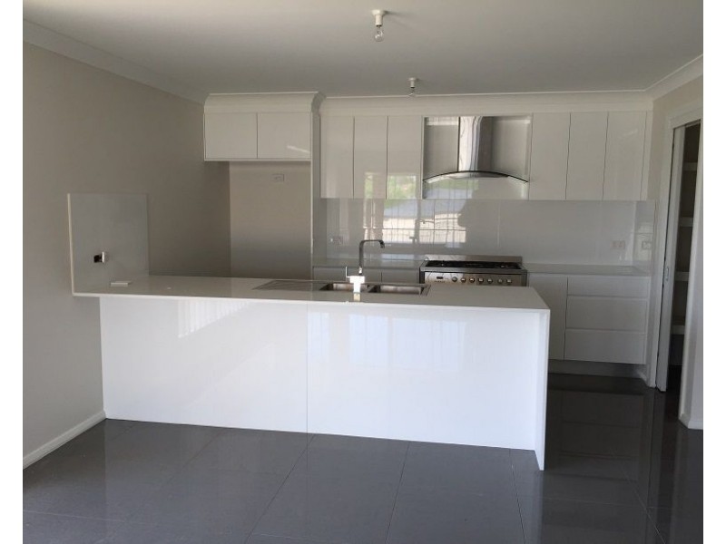 19 Grace Rise, Orange NSW 2800