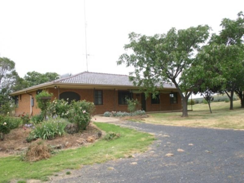 “Bellevue” Eadvale Road, Molong NSW 2866