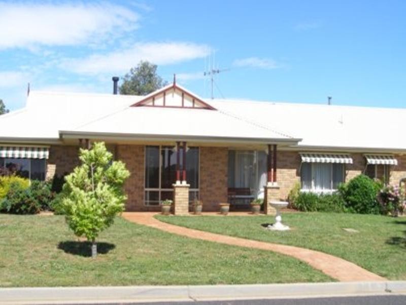 24 Beech Crescent, Orange NSW 2800