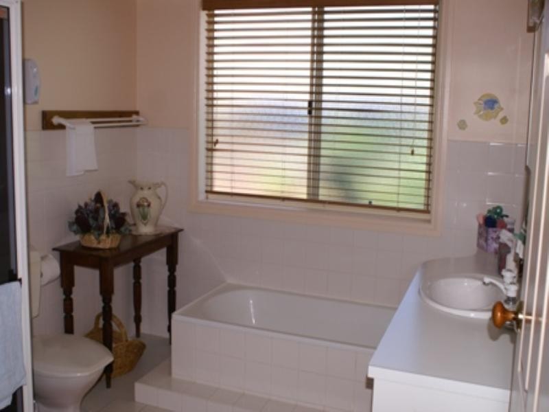 12 Malvern Avenue, Orange NSW 2800