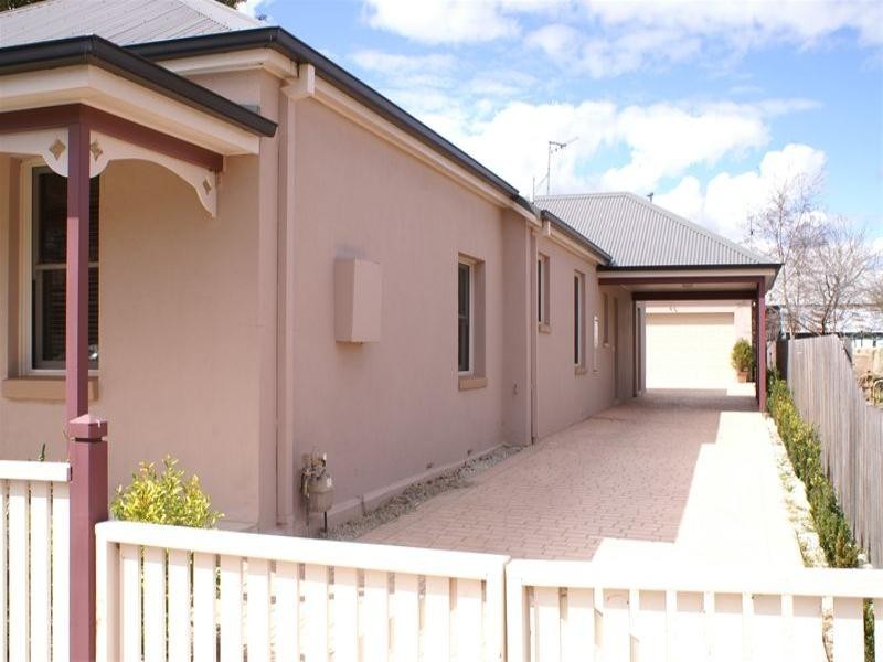 16 Sampson Street, Orange NSW 2800