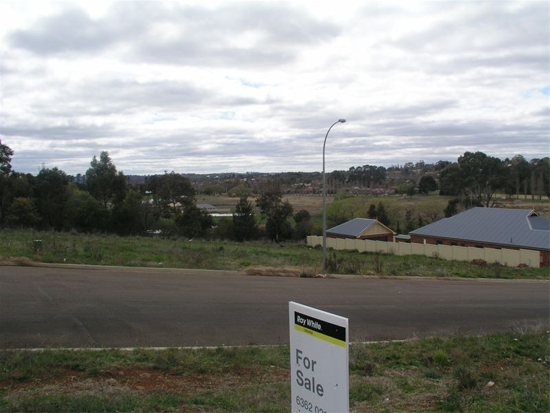 13 Stirling Avenue, Orange NSW 2800