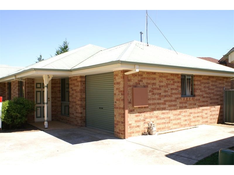 2/53 Kenna Street, Orange NSW 2800