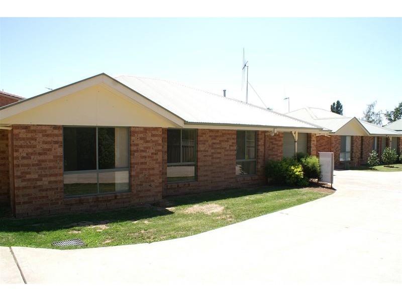 2/53 Kenna Street, Orange NSW 2800