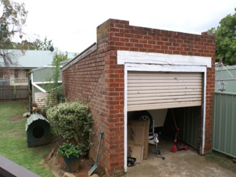 129 Gardiner Road, Orange NSW 2800