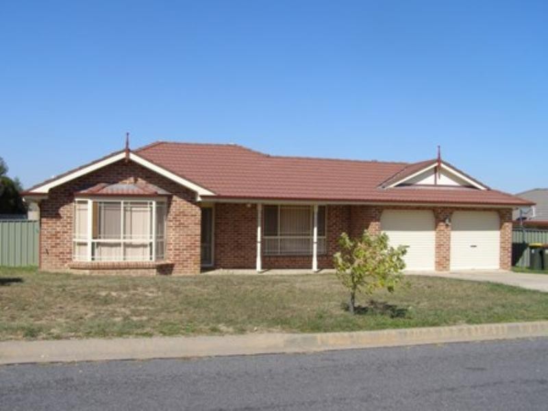 37 Coombes Place, Orange NSW 2800