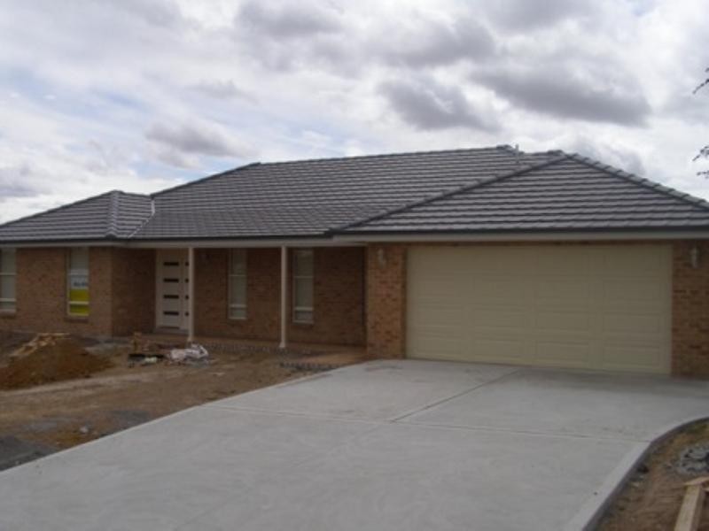 7 Olympic Drive, Orange NSW 2800