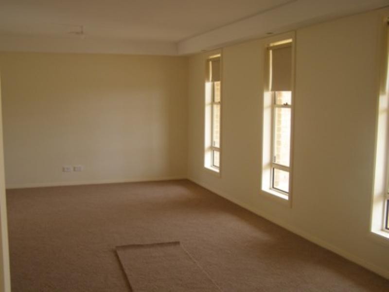 7 Olympic Drive, Orange NSW 2800