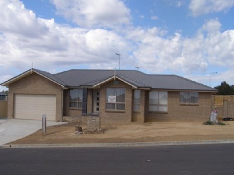 5 Hughes Street, Orange NSW 2800