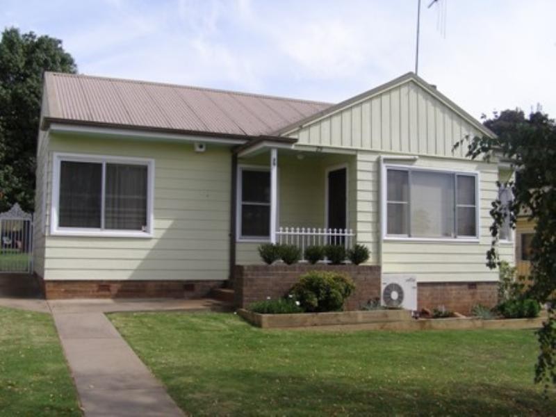 29 Tobruk Crescent, Orange NSW 2800