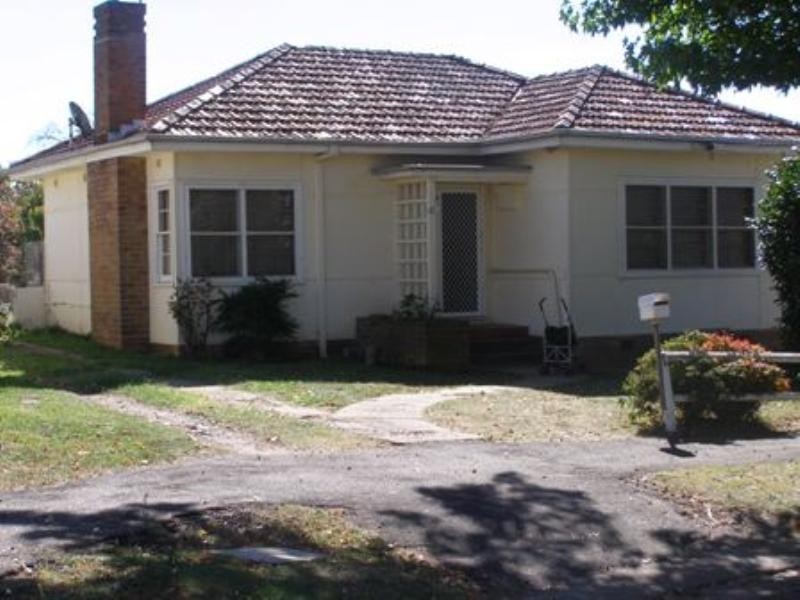 37 Tobruk Crescent, Orange NSW 2800