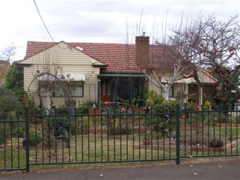 20 Tobruk Crescent, Orange NSW 2800