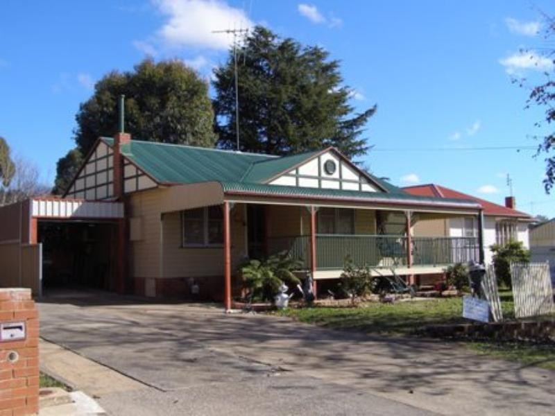 19 Cassey Crescent, Orange NSW 2800