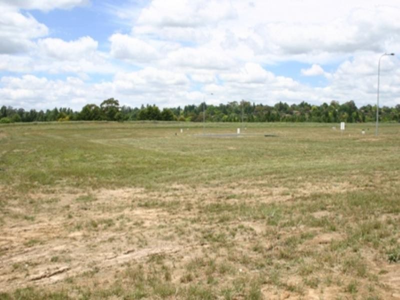 Orchard Hills Estate Lisbon Circuit, Orange NSW 2800
