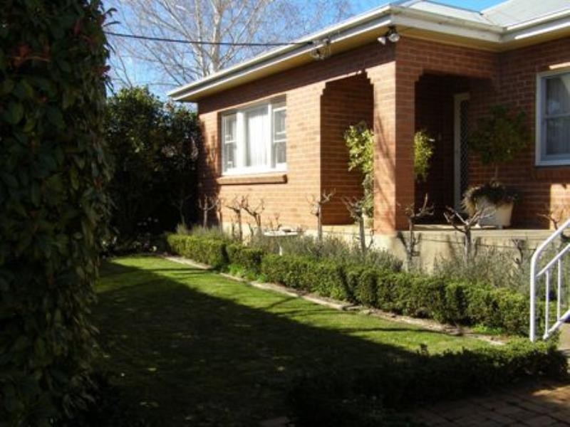 8 March Street, Orange NSW 2800