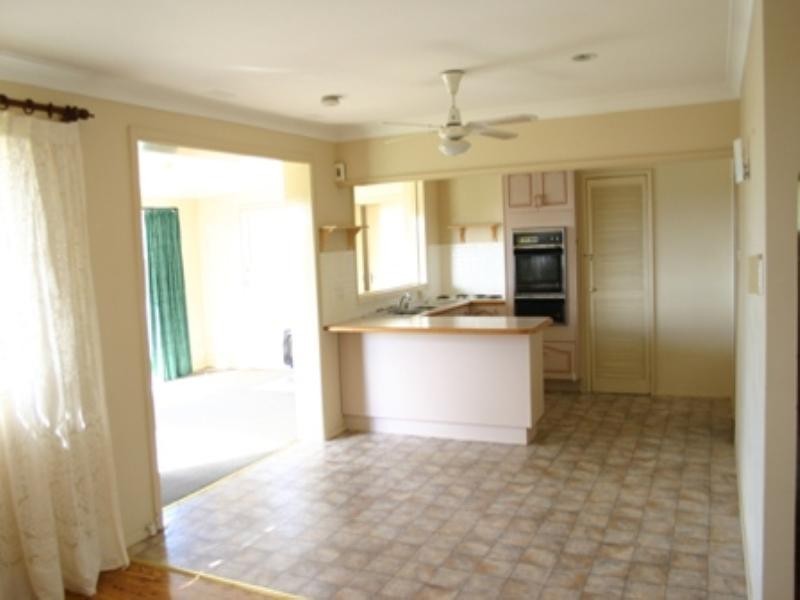 37 Woods Lane, Orange NSW 2800