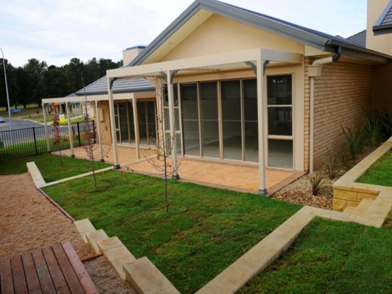 9 Diamond Drive, Orange NSW 2800