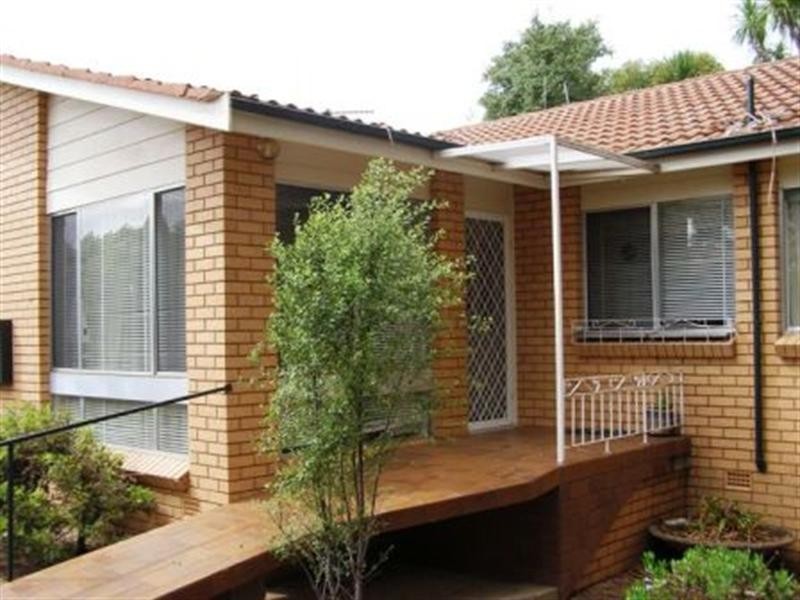 5/11 Boolaroo Place, Orange NSW 2800