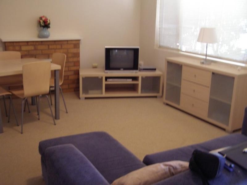 1/14 Burrendong Way, Orange NSW 2800