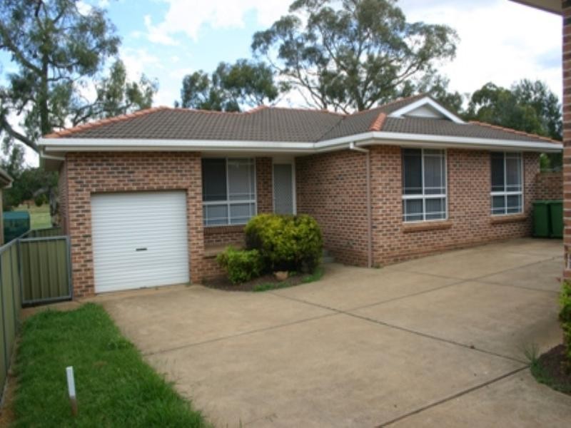 2/164 Phillip Street, Orange NSW 2800