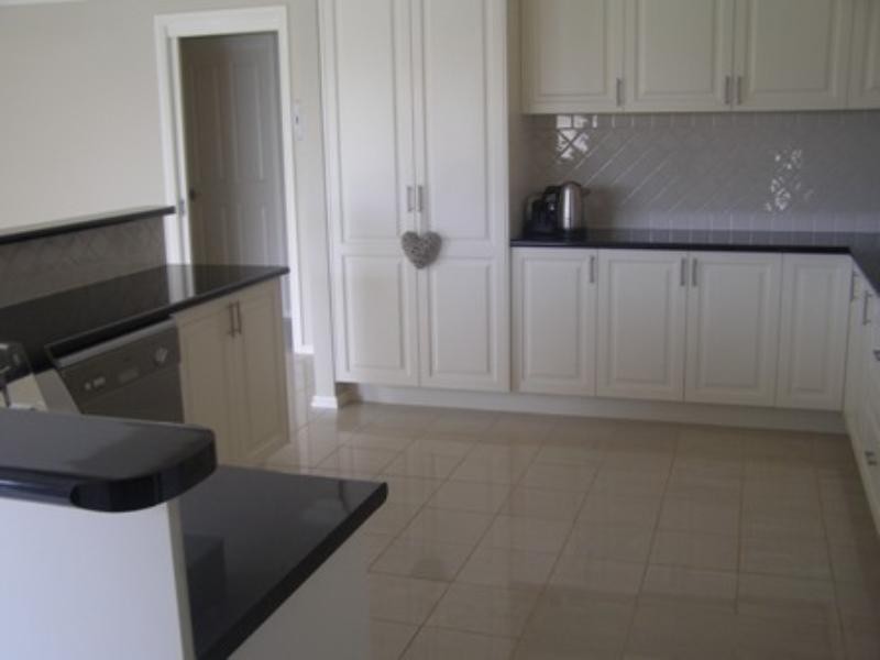 16 Brooklands Drive, Orange NSW 2800