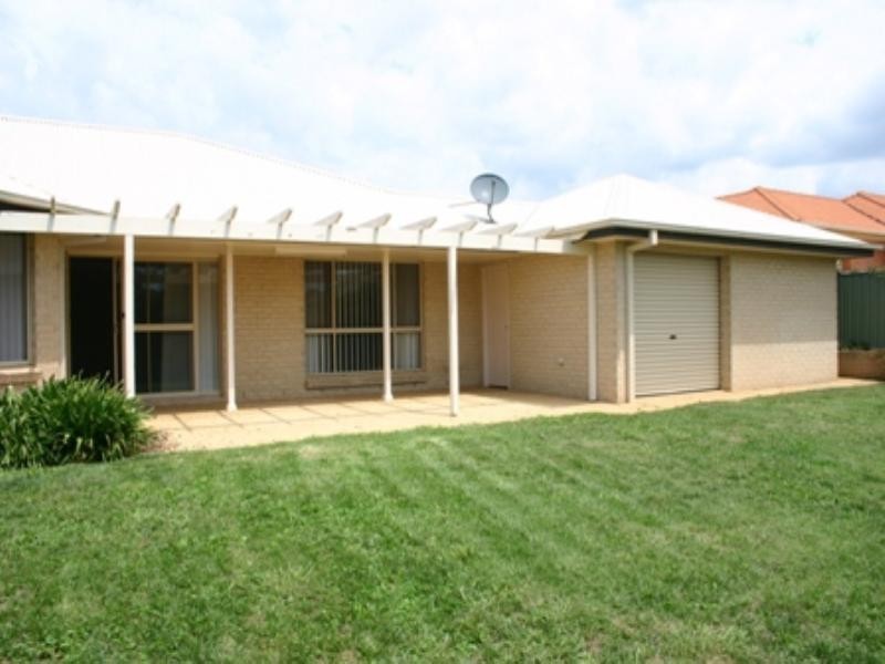 6 Gersbach Place, Orange NSW 2800
