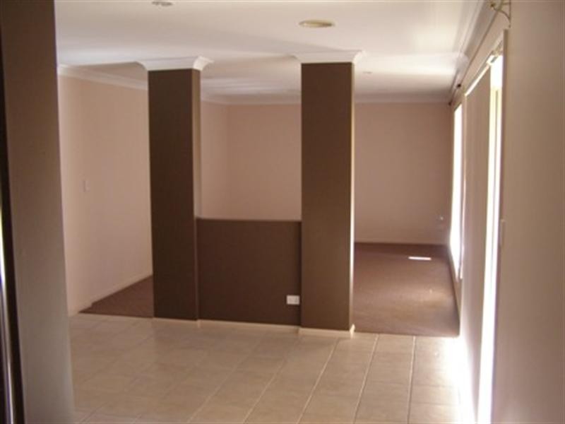 6 Gersbach Place, Orange NSW 2800