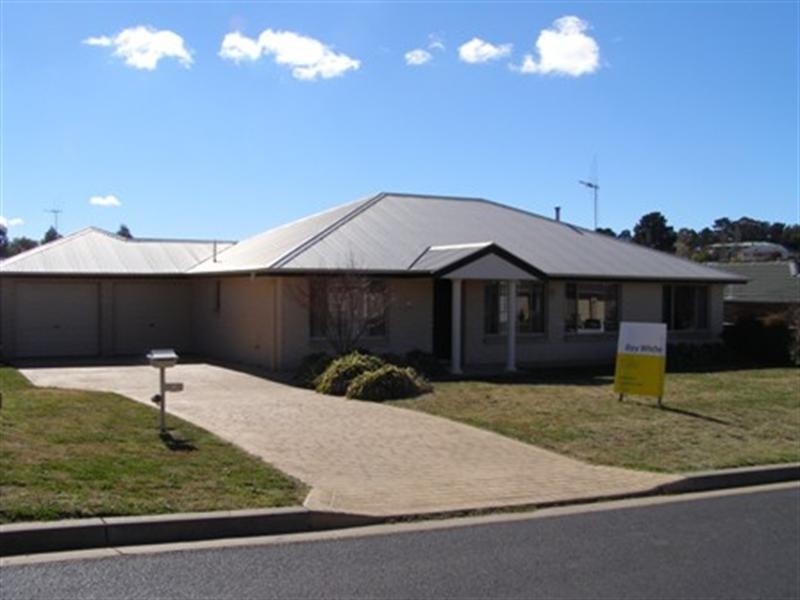 6 Gersbach Place, Orange NSW 2800