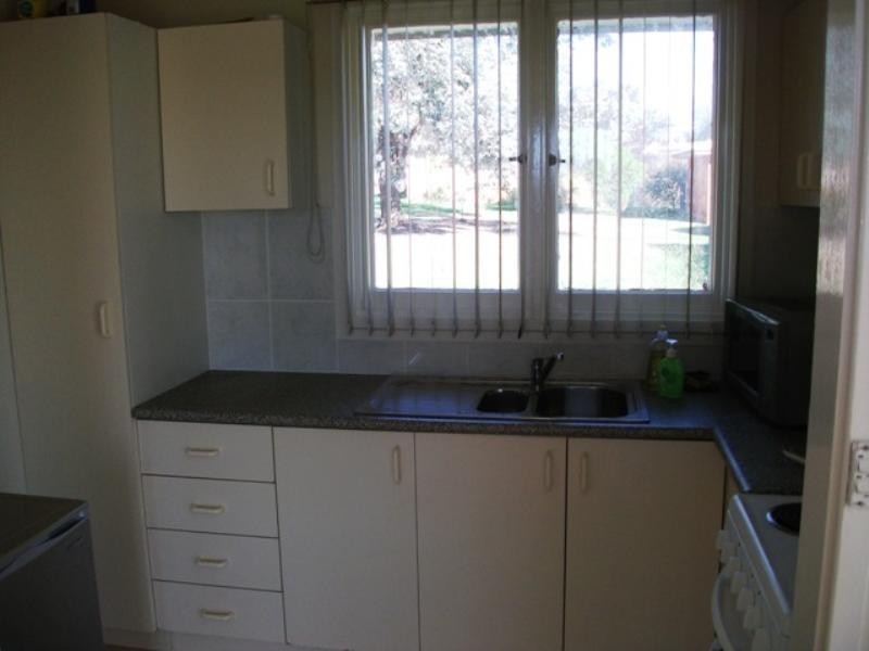 2 Algona Crescent, Orange NSW 2800