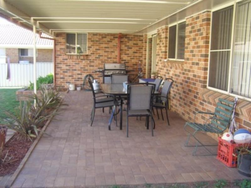 126 Sieben Drive, Orange NSW 2800