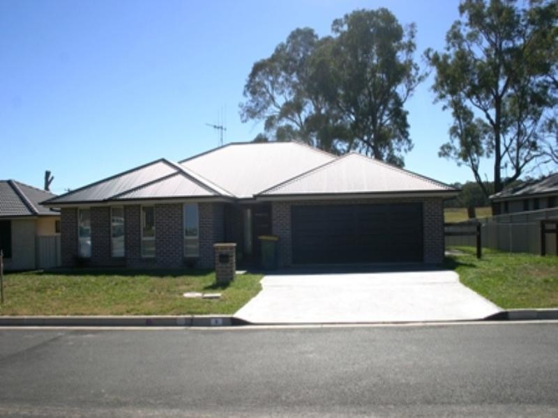 5 Etna Circuit, Orange NSW 2800