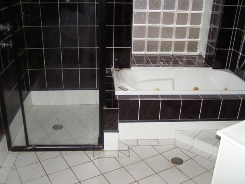 12 Barcelona Way, Orange NSW 2800