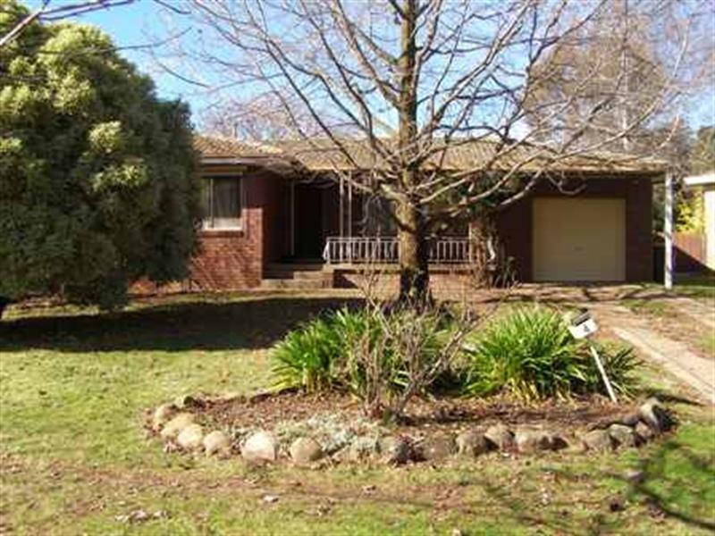 4 Kooronga Avenue, Orange NSW 2800