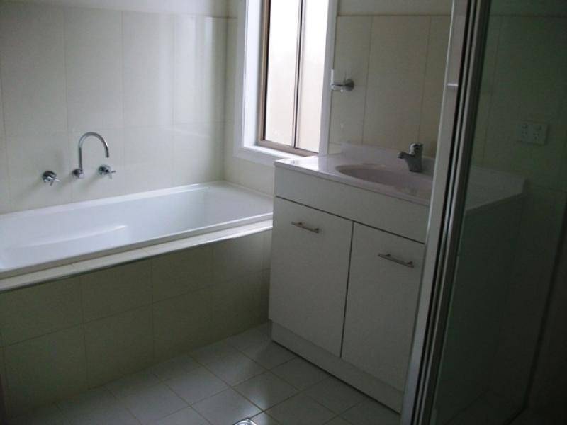 25 Moonstone Drive, Orange NSW 2800