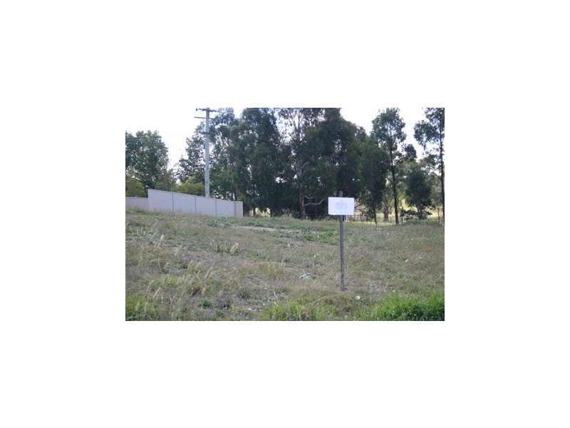 2 Hughes Street, Orange NSW 2800