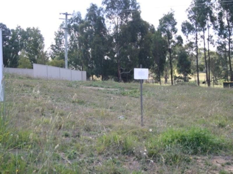2 Hughes Street, Orange NSW 2800