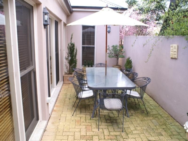 16 Sampson Street, Orange NSW 2800