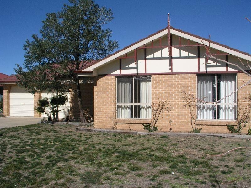 36 Coombes Place, Orange NSW 2800