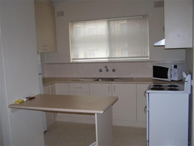 Unit 4/14-16 Burrendong Way, Orange NSW 2800