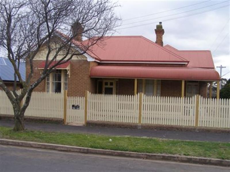 Unit 1 & 2/79 Autumn Street, Orange NSW 2800