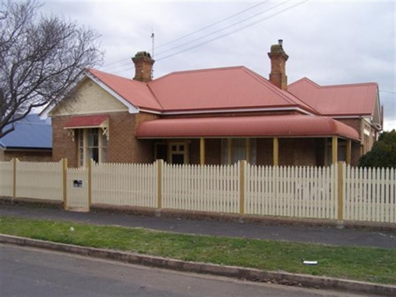 Unit 1 & 2/79 Autumn Street, Orange NSW 2800