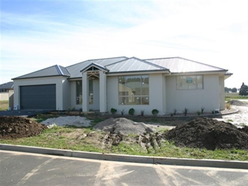 7 Ruby Street, Orange NSW 2800