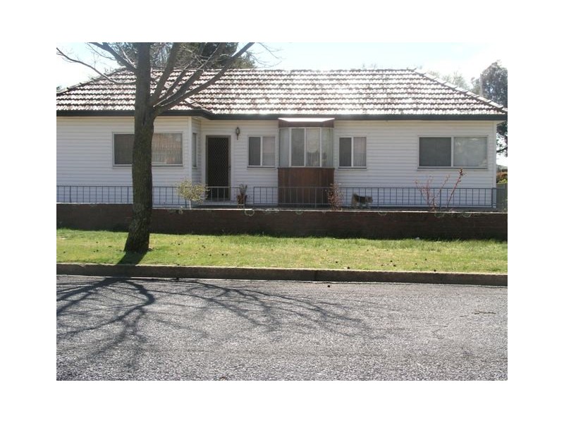 33 Bletchington Street, Orange NSW 2800