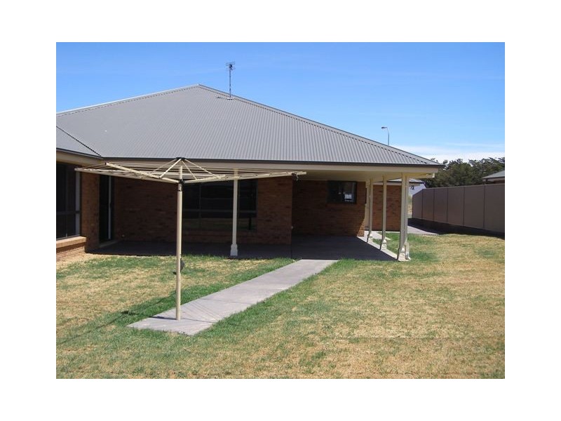 21 Pearl Court, Orange NSW 2800