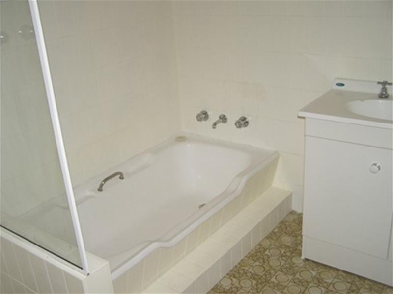 14 Rose Avenue, Orange NSW 2800