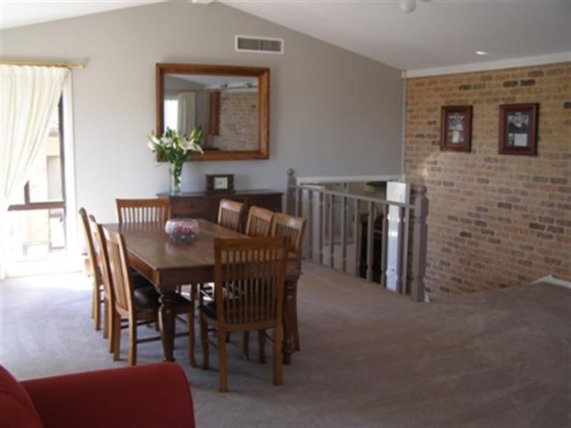 8 Thoopara Place, Orange NSW 2800