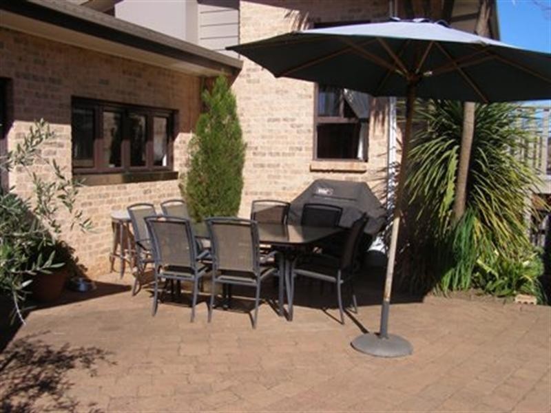 8 Thoopara Place, Orange NSW 2800