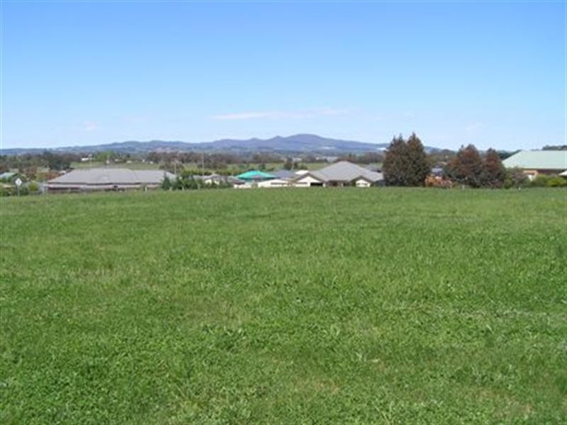 14 Illamatta Way, Orange NSW 2800